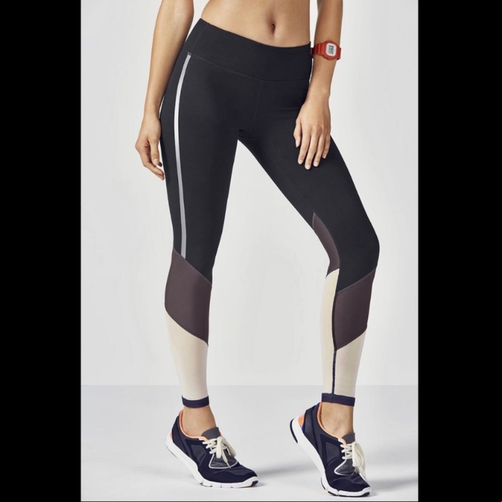 Fabletics Salma Leggings NWT